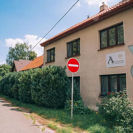 Alisa Apartments Kostomlaty nad Labem Eksteriør bilde