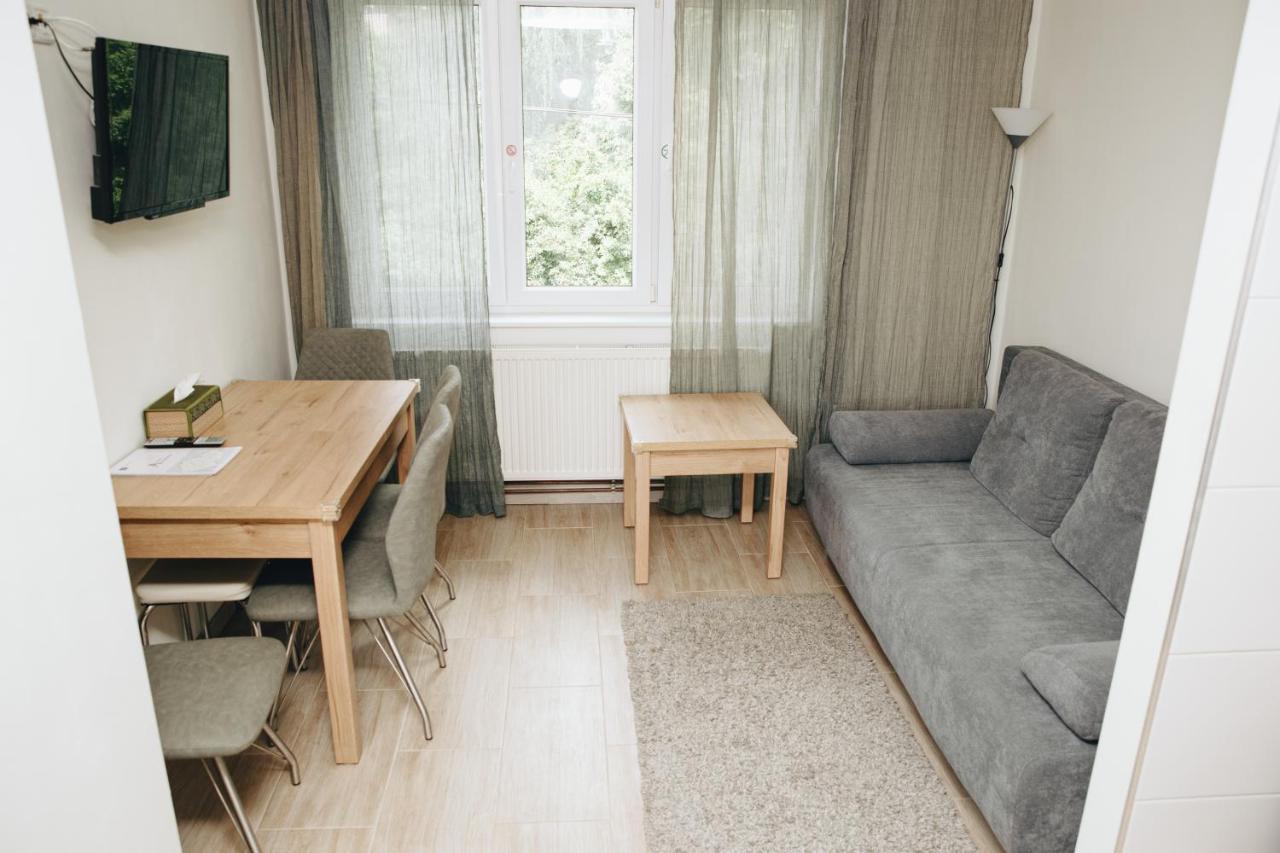 Alisa Apartments Kostomlaty nad Labem Eksteriør bilde