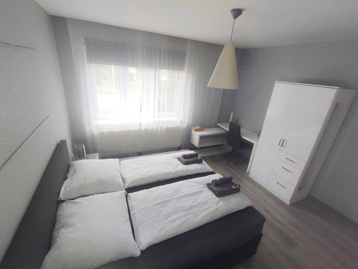 Alisa Apartments Kostomlaty nad Labem Eksteriør bilde